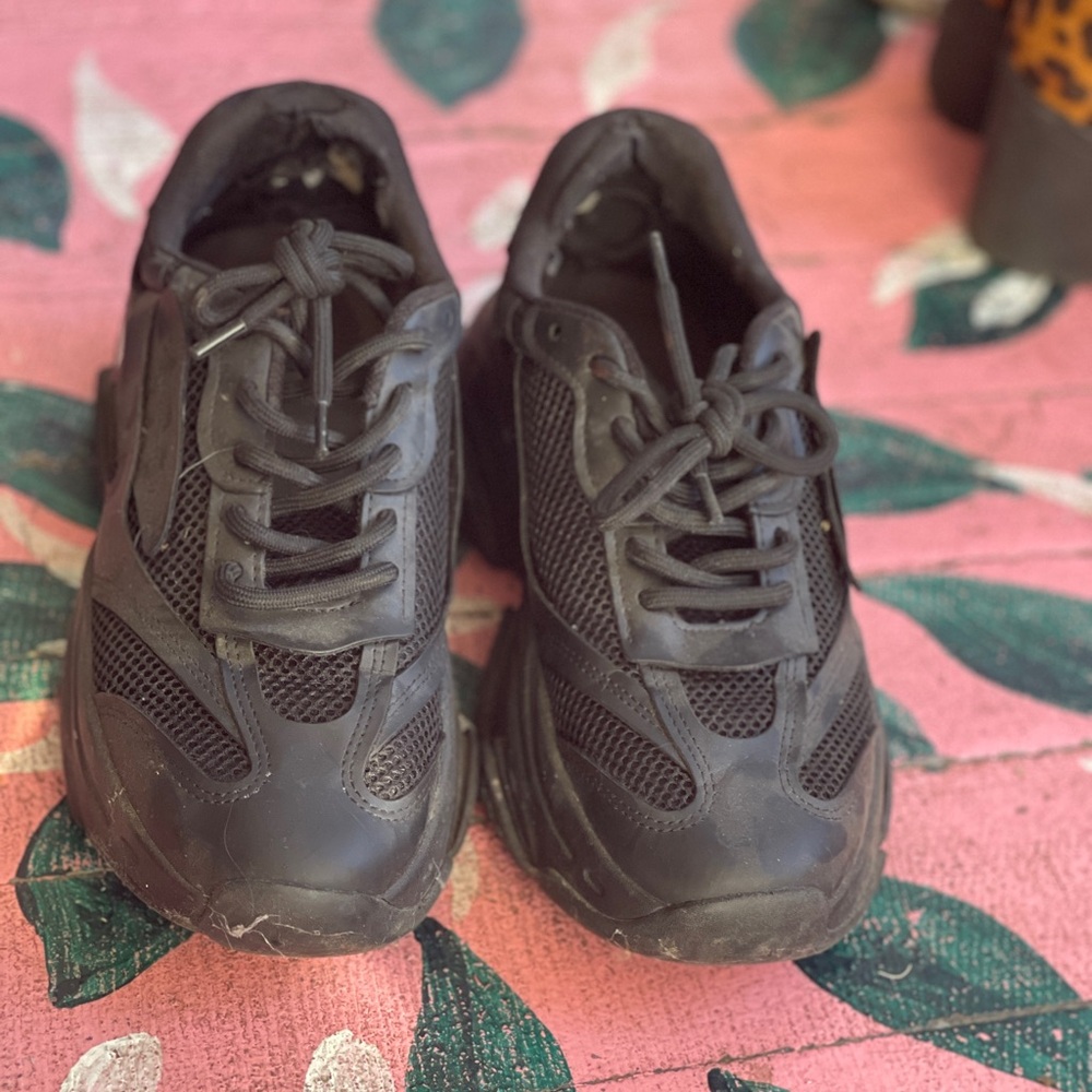 Steve Madden Sneakers